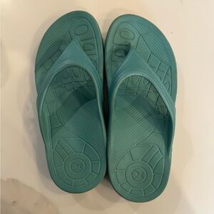 Aetrex lynco orthotic Teal Flip Flop Sandals
